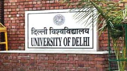 DU UG एडमिशन 2026 शुरू: CSAS पोर्टल पर रजिस्ट्रेशन लाइव, CBSE री-इवैल्यूएशन वाले छात्रों को दिल्ली यूनिवर्सिटी ने दी बड़ी राहत