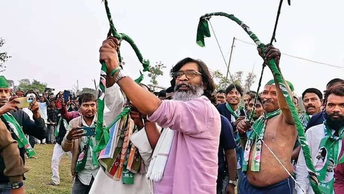 RIMS-2 पर हेमंत सोरेन का फैसला: कांग्रेस नेता के तीखे तेवर, कहा- 'शिबू सोरेन के बेटे हैं, उन्हें इतिहास नहीं भूलना चाहिए'