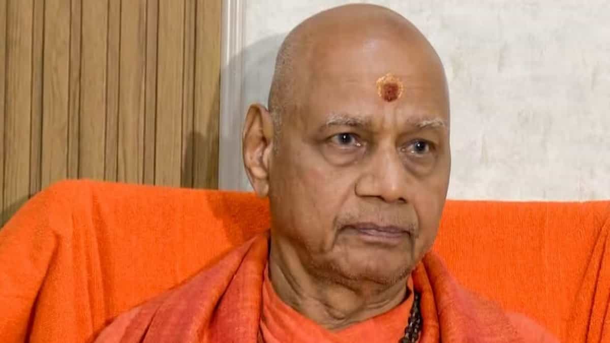 राम मंदिर चंदा विवाद: कोषाध्यक्ष स्वामी गोविंद देव गिरी महाराज ने इस्तीफे की खबरों को नकारा, बोले- 'अफवाहें झूठी और आधारहीन'