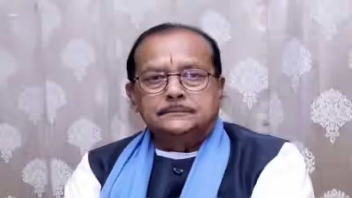 झारखंड में 'मंत्री बनाम DGP' जंग: राधाकृष्ण किशोर का बड़ा बयान- 'कैबिनेट के प्रति जवाबदेह हैं अफसर, मुझे जवाब लेना आता है'