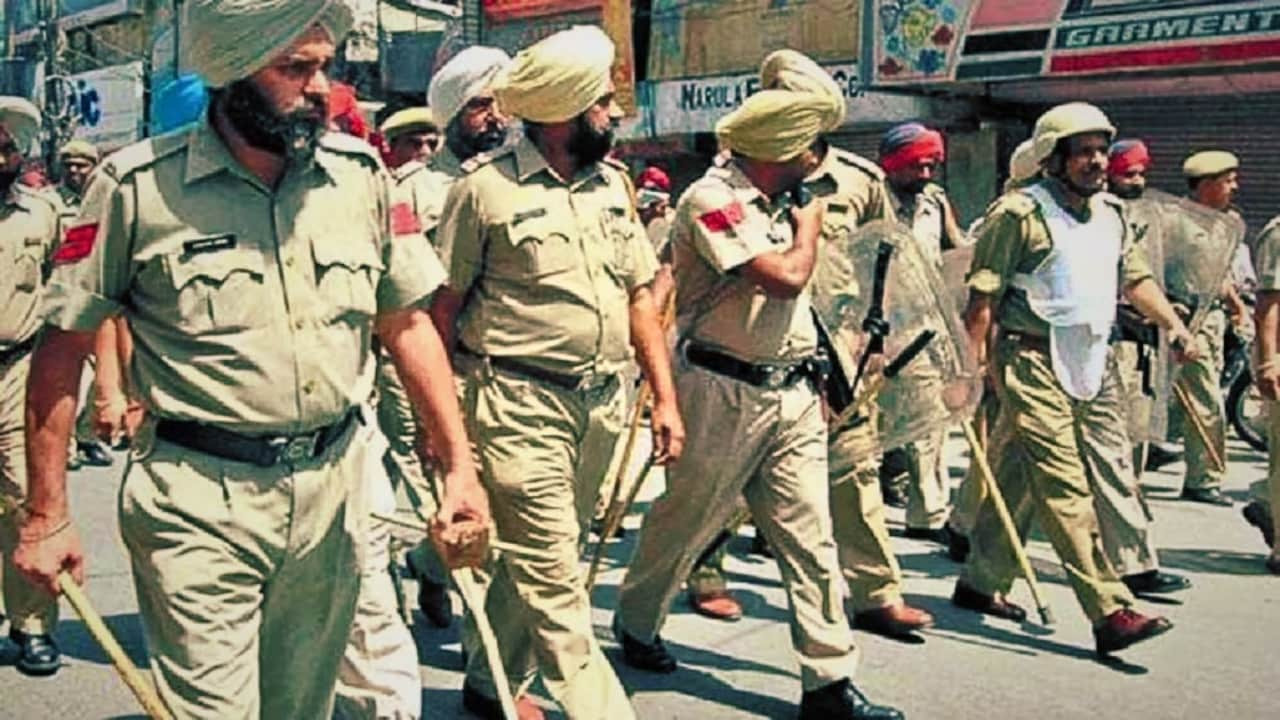 Punjab Police Initiative: पंजाब पुलिस की बड़ी पहल, ‘सांझ राहत केंद्र’ अभियान से महिलाओं को मिलेगी चौबीसों घंटे सुरक्षा; जानें कैसे काम करेगा यह नया सुरक्षा चक्र!