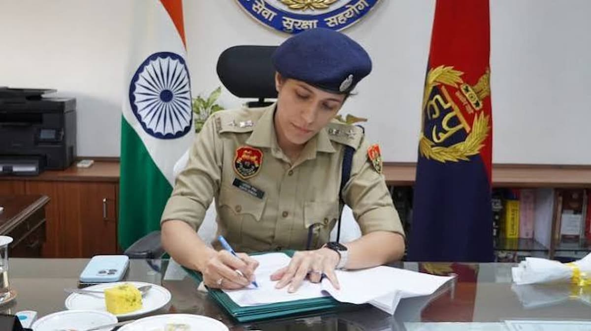 पंचकूला की नई DCP बनीं IPS अदिति सिंह: IAS से शादी के लिए बदला था कैडर, जानें चर्चा में क्यों रहती हैं तेजतर्रार अफसर