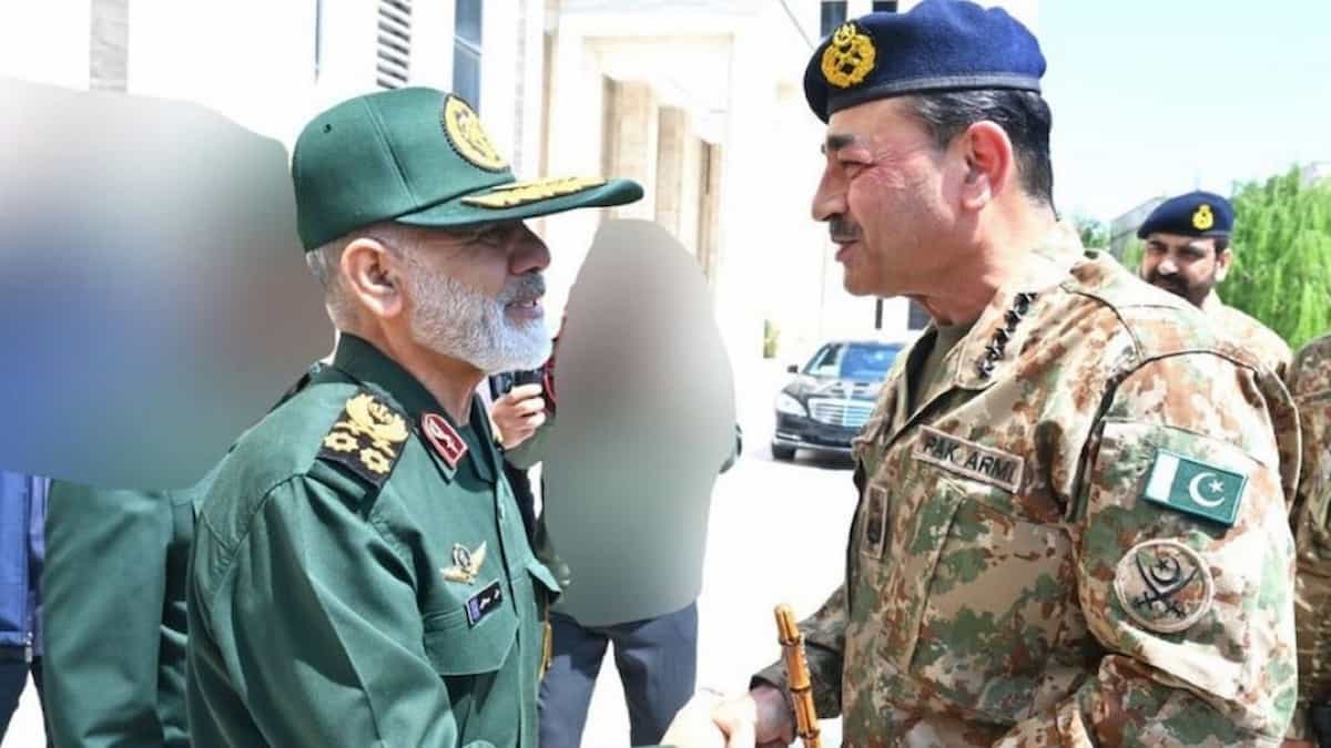 शांति वार्ता के नाम पर बड़ी बिजनेस डील! पाक आर्मी चीफ और IRGC कमांडर ने मिलकर खेला 'तेल का खेल'