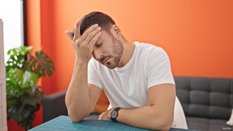 शुगर कंट्रोल की कोशिश में खुद से हारने लगे हैं? ये हो सकता है Diabetes Burnout