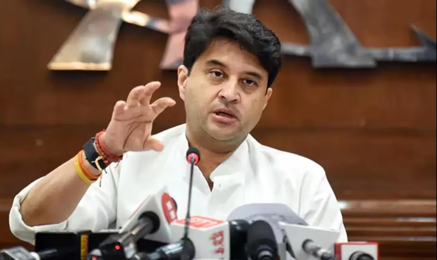 केंद्रीय मंत्री ज्योतिरादित्य सिंधिया का राहुल गांधी और विपक्षी नेतृत्व पर तीखा सियासी हमला