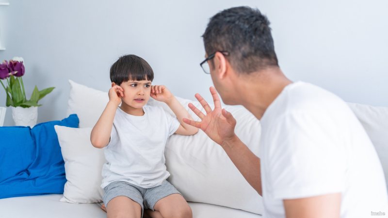 जब एक बच्चे की नादानी और क्रूर मजाक ने सोशल मीडिया पर छेड़ दी parenting को लेकर बड़ी बहस