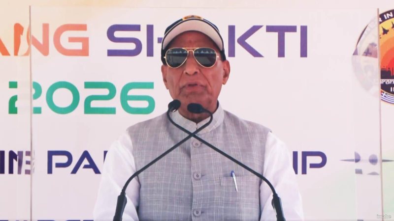 रक्षा मंत्री राजनाथ सिंह बोले- 'संकट काल में सिर्फ खुद के स्वदेशी हथियार ही आते हैं काम