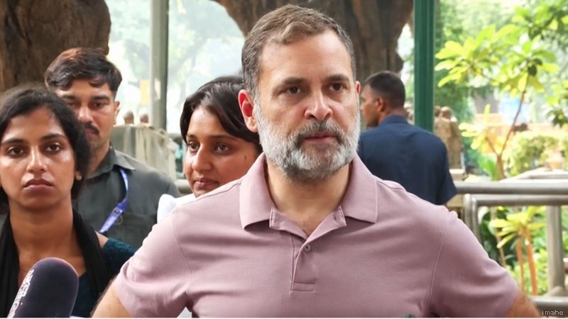 राहुल गांधी की छात्रों से अपील, प्रदर्शन की हर घटना का वीडियो सबूत जुटाओ