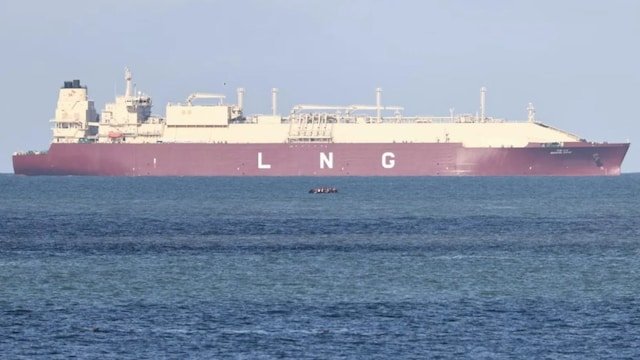 LNG होता क्या है, जिसने पाकिस्तान की सांसें रोक दी? दुनिया में सबसे बड़ा सप्लायर कौन है?